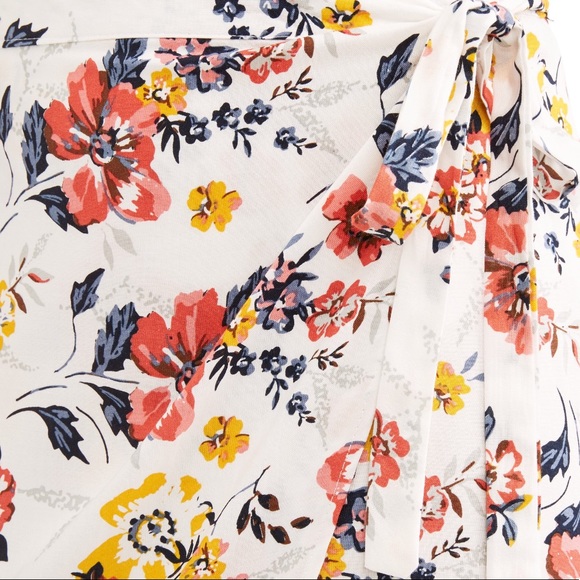 NWT Floral Wrap Skirt! - Picture 3 of 3